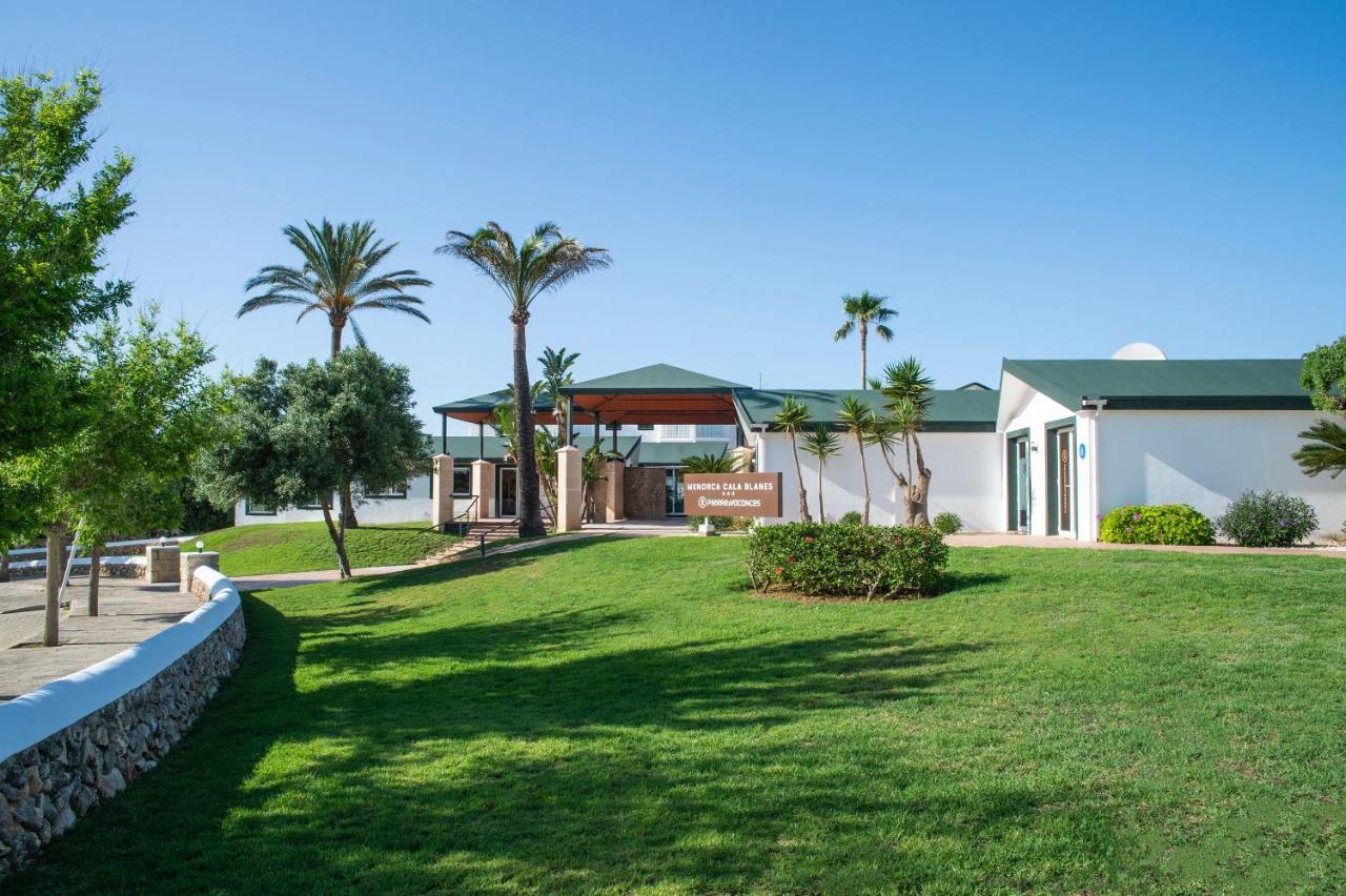 Pierre & Vacances Menorca Cala Blanes 칼라엔블레인즈 외부 사진