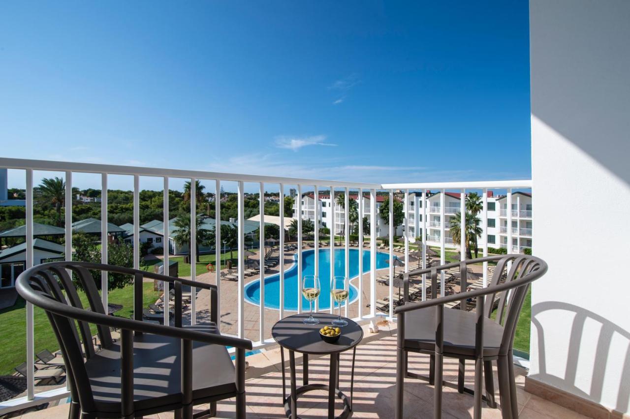 Pierre & Vacances Menorca Cala Blanes 칼라엔블레인즈 외부 사진