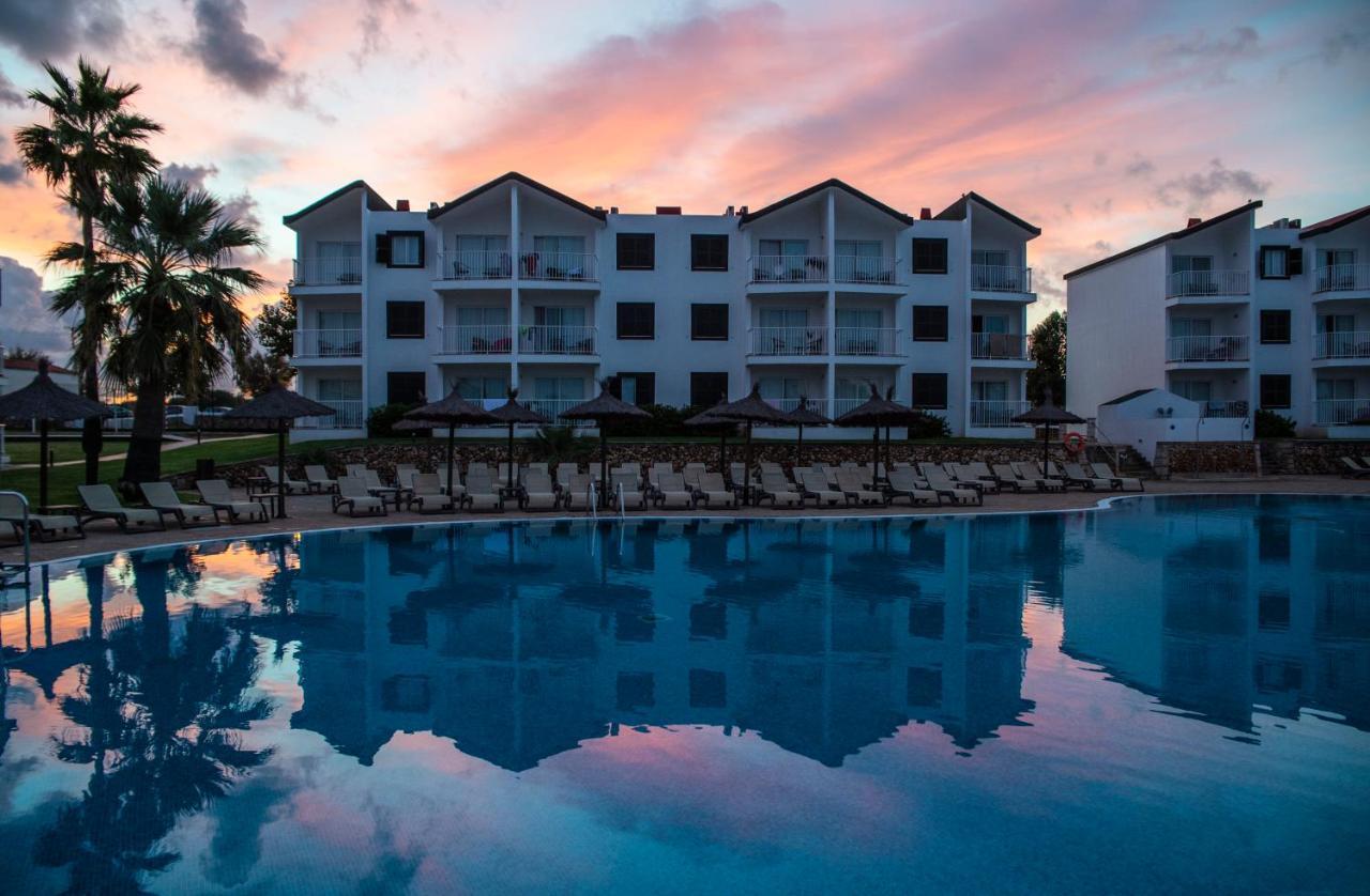 Pierre & Vacances Menorca Cala Blanes 칼라엔블레인즈 외부 사진